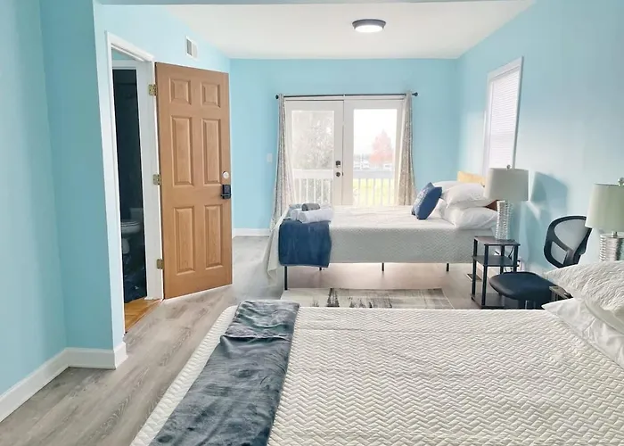Housepitality - The Bliss - Large House Columbus